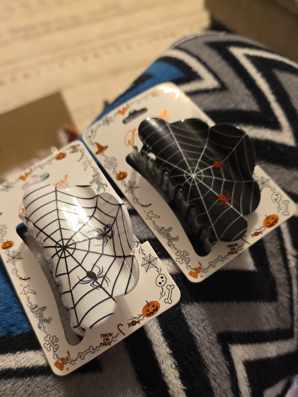 Spider Web Hair Claw Clip - Kids Halloween Accessories (White and Black)